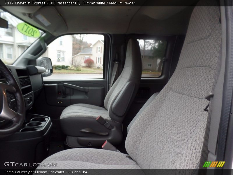 Summit White / Medium Pewter 2017 Chevrolet Express 3500 Passenger LT