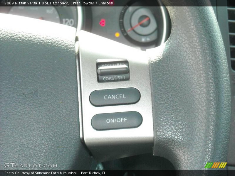 Fresh Powder / Charcoal 2009 Nissan Versa 1.8 SL Hatchback