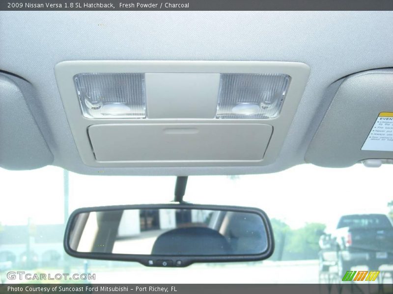 Fresh Powder / Charcoal 2009 Nissan Versa 1.8 SL Hatchback