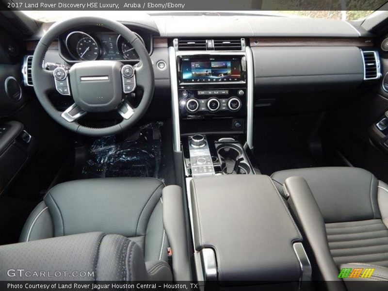Dashboard of 2017 Discovery HSE Luxury
