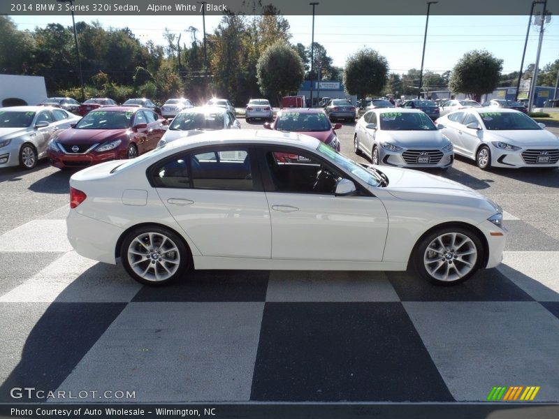 Alpine White / Black 2014 BMW 3 Series 320i Sedan