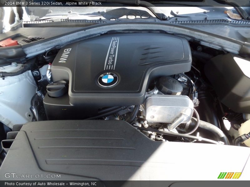 Alpine White / Black 2014 BMW 3 Series 320i Sedan