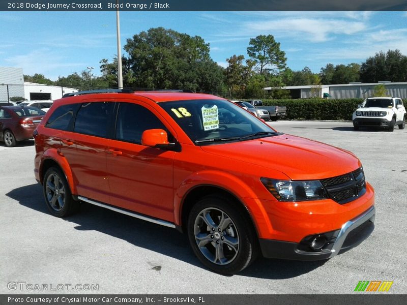 Front 3/4 View of 2018 Journey Crossroad