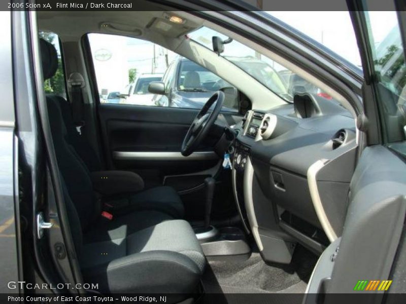 Flint Mica / Dark Charcoal 2006 Scion xA