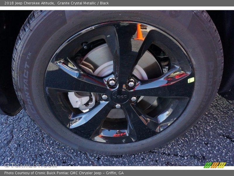 Granite Crystal Metallic / Black 2018 Jeep Cherokee Altitude