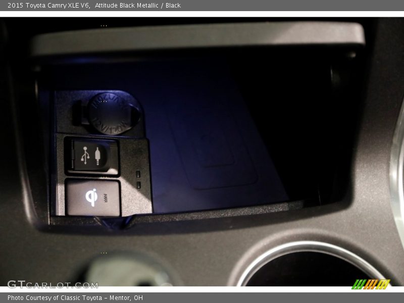 Attitude Black Metallic / Black 2015 Toyota Camry XLE V6