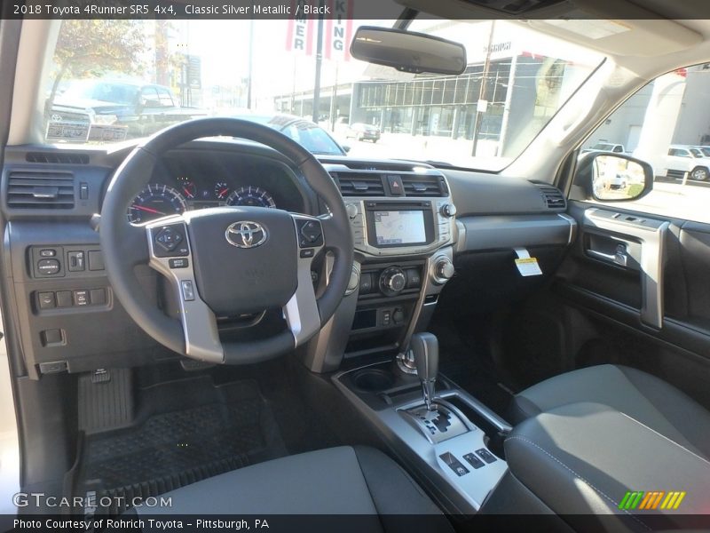 Classic Silver Metallic / Black 2018 Toyota 4Runner SR5 4x4