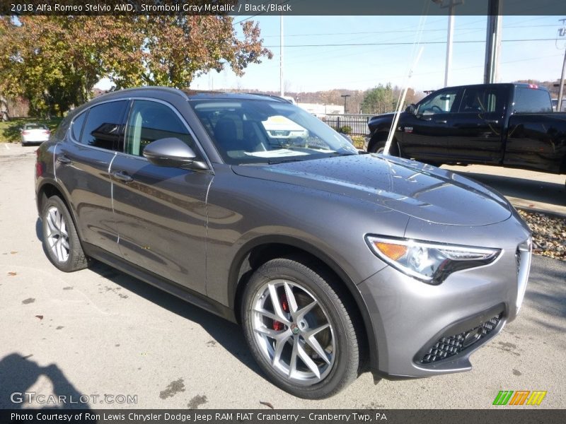 Stromboli Gray Metallic / Black/Black 2018 Alfa Romeo Stelvio AWD