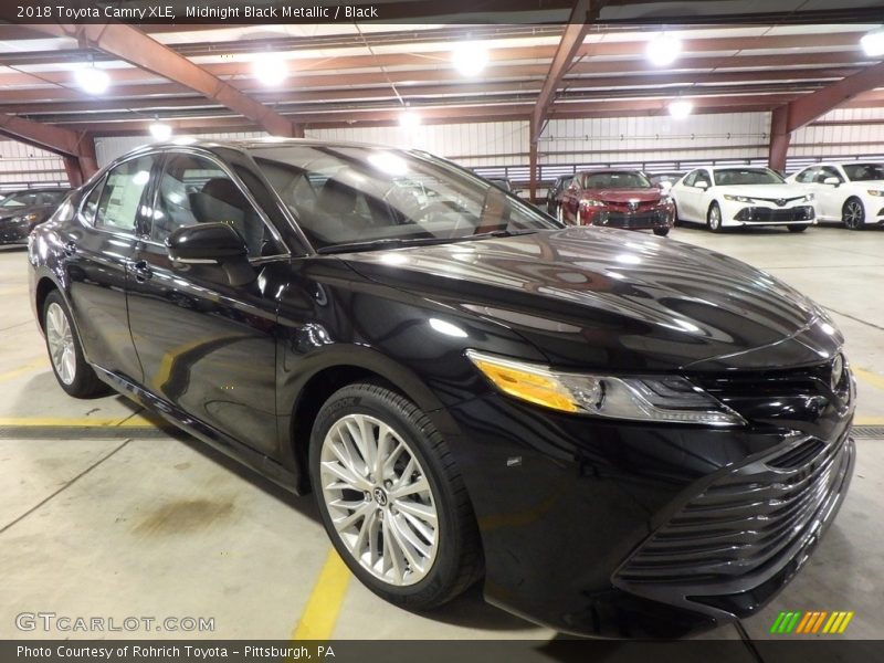 Midnight Black Metallic / Black 2018 Toyota Camry XLE
