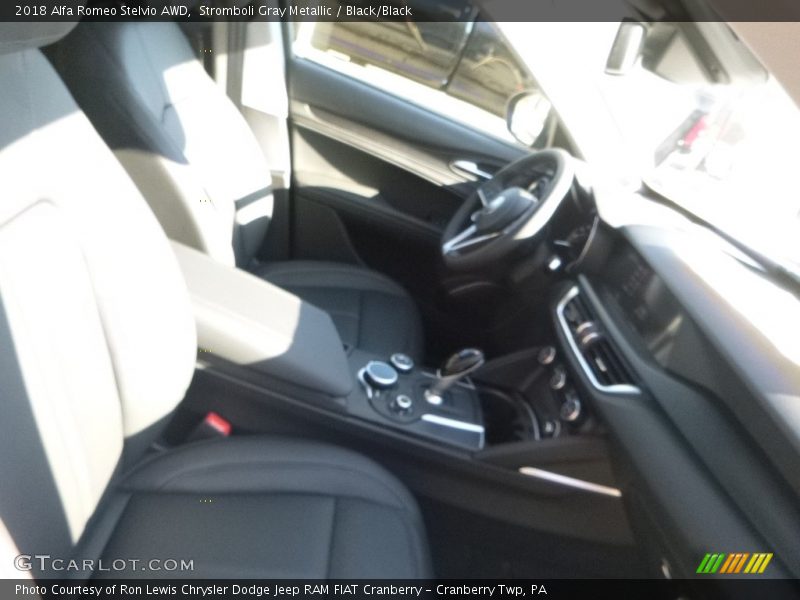 Stromboli Gray Metallic / Black/Black 2018 Alfa Romeo Stelvio AWD