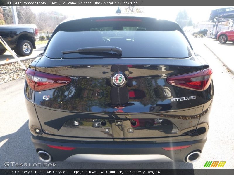 Vulcano (Volcano) Black Metallic / Black/Red 2018 Alfa Romeo Stelvio Ti AWD