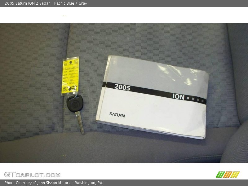 Pacific Blue / Gray 2005 Saturn ION 2 Sedan