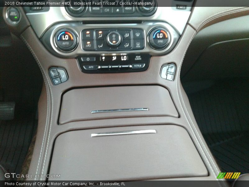Iridescent Pearl Tricoat / Cocoa/­Mahogany 2018 Chevrolet Tahoe Premier 4WD