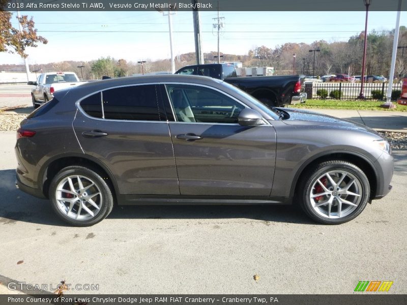 Vesuvio Gray Metallic / Black/Black 2018 Alfa Romeo Stelvio Ti AWD