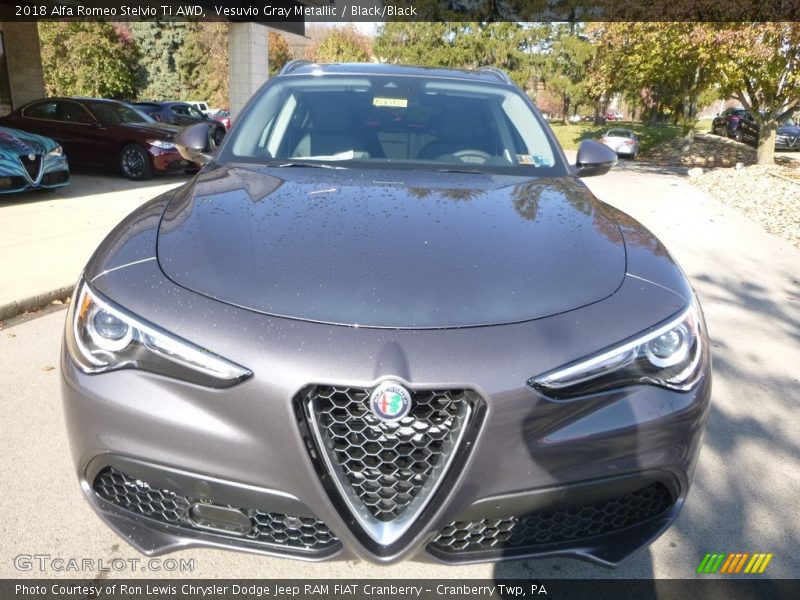 Vesuvio Gray Metallic / Black/Black 2018 Alfa Romeo Stelvio Ti AWD
