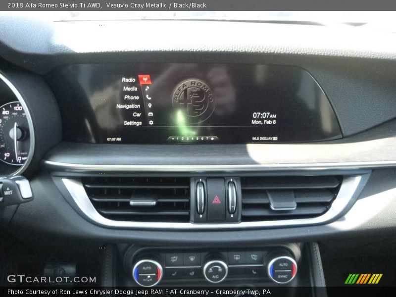 Vesuvio Gray Metallic / Black/Black 2018 Alfa Romeo Stelvio Ti AWD