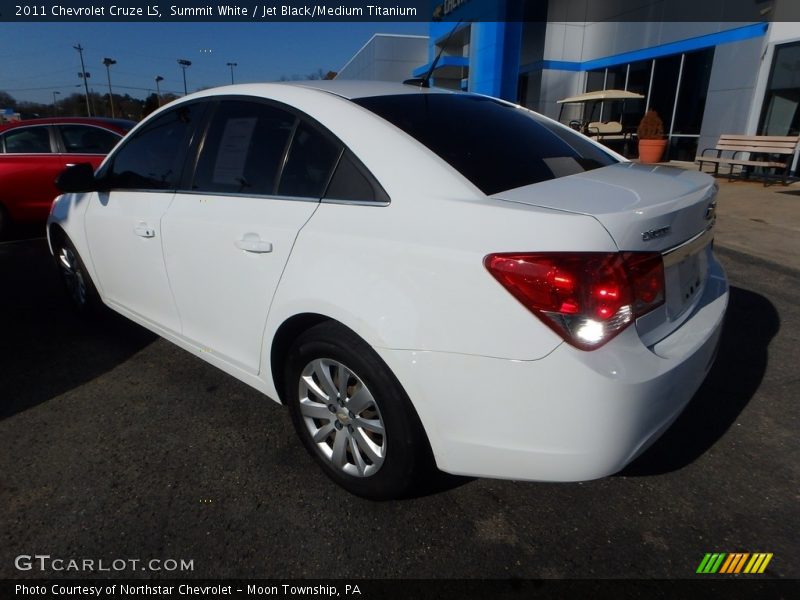 Summit White / Jet Black/Medium Titanium 2011 Chevrolet Cruze LS