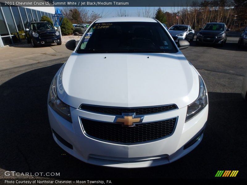 Summit White / Jet Black/Medium Titanium 2011 Chevrolet Cruze LS