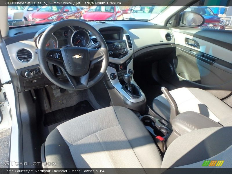 Summit White / Jet Black/Medium Titanium 2011 Chevrolet Cruze LS