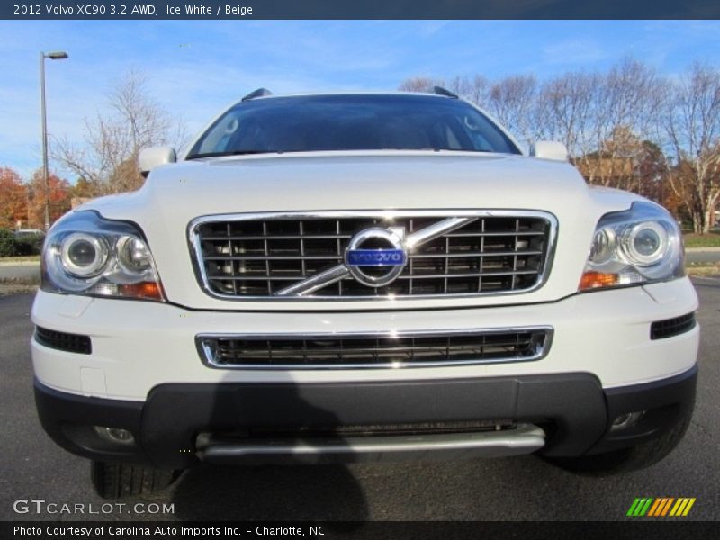 Ice White / Beige 2012 Volvo XC90 3.2 AWD