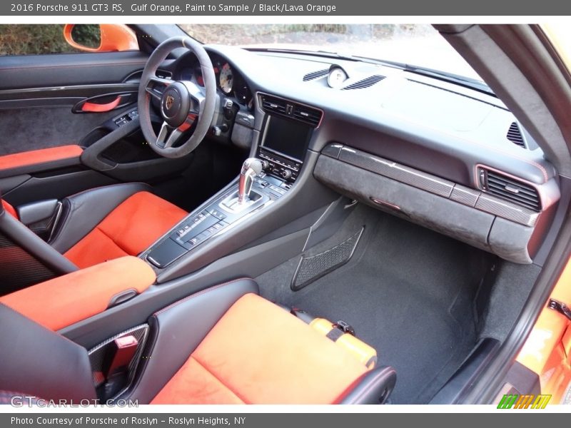 Dashboard of 2016 911 GT3 RS