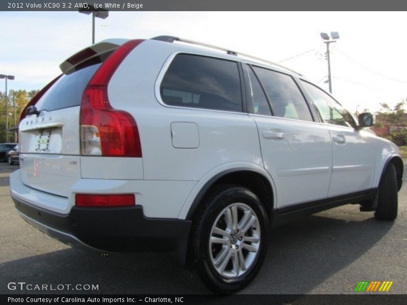 Ice White / Beige 2012 Volvo XC90 3.2 AWD