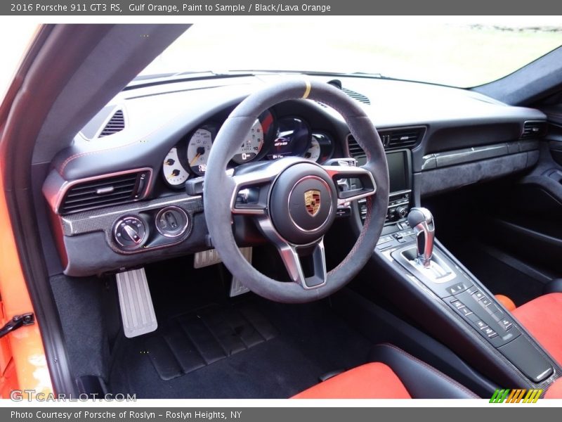 Dashboard of 2016 911 GT3 RS