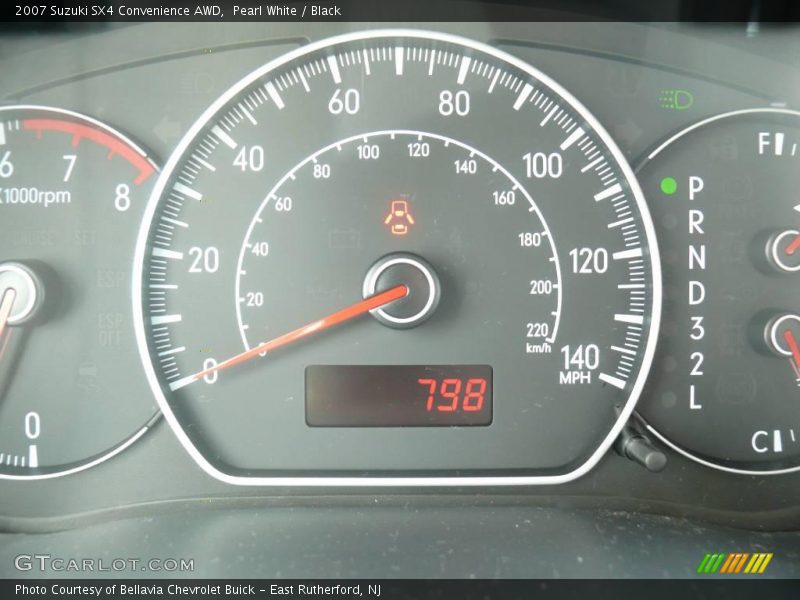 Pearl White / Black 2007 Suzuki SX4 Convenience AWD