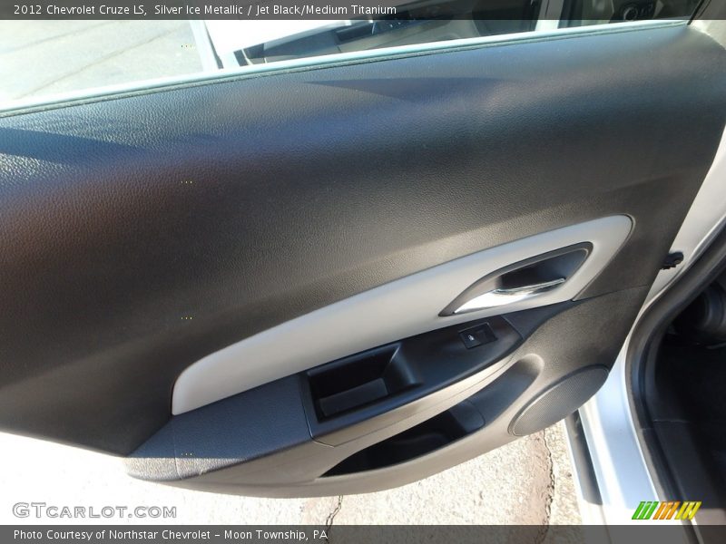 Silver Ice Metallic / Jet Black/Medium Titanium 2012 Chevrolet Cruze LS
