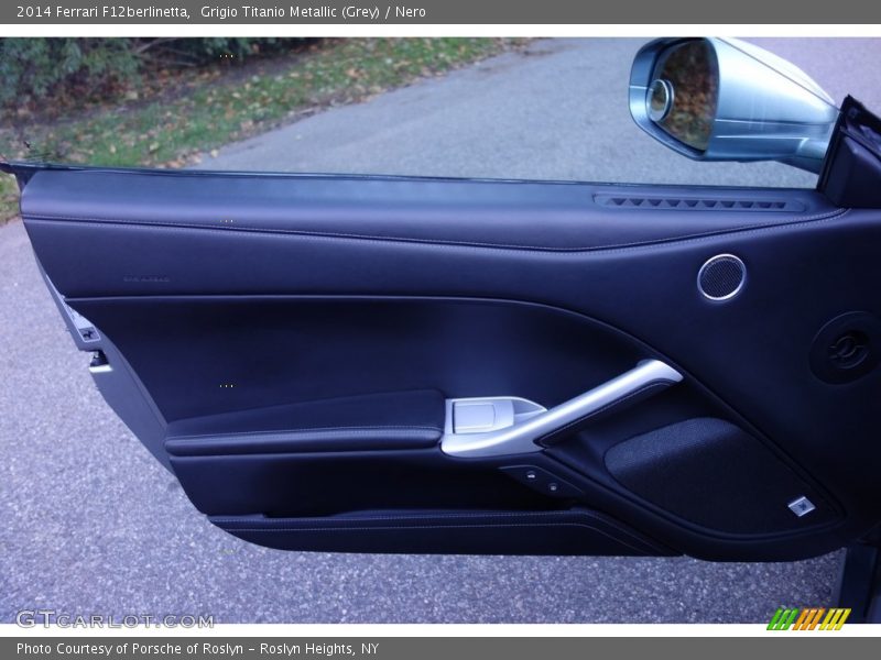 Door Panel of 2014 F12berlinetta 