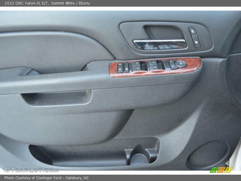 Summit White / Ebony 2013 GMC Yukon XL SLT