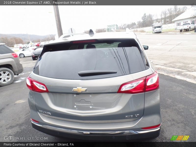 Pepperdust Metallic / Jet Black 2018 Chevrolet Equinox LT AWD