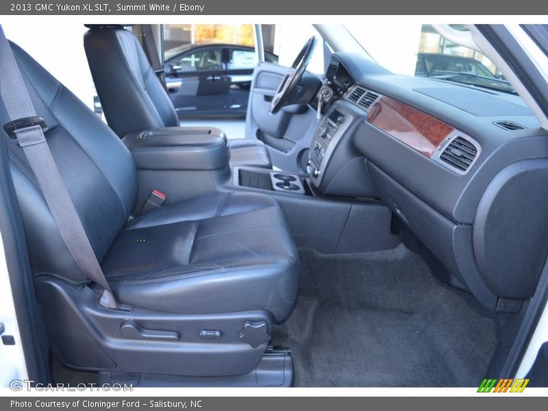 Summit White / Ebony 2013 GMC Yukon XL SLT