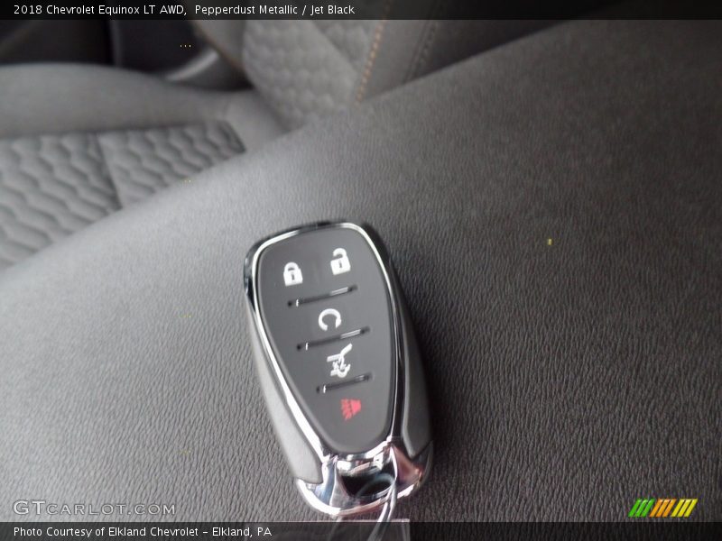 Pepperdust Metallic / Jet Black 2018 Chevrolet Equinox LT AWD