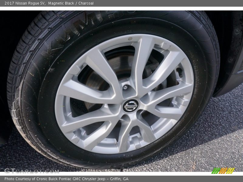 Magnetic Black / Charcoal 2017 Nissan Rogue SV