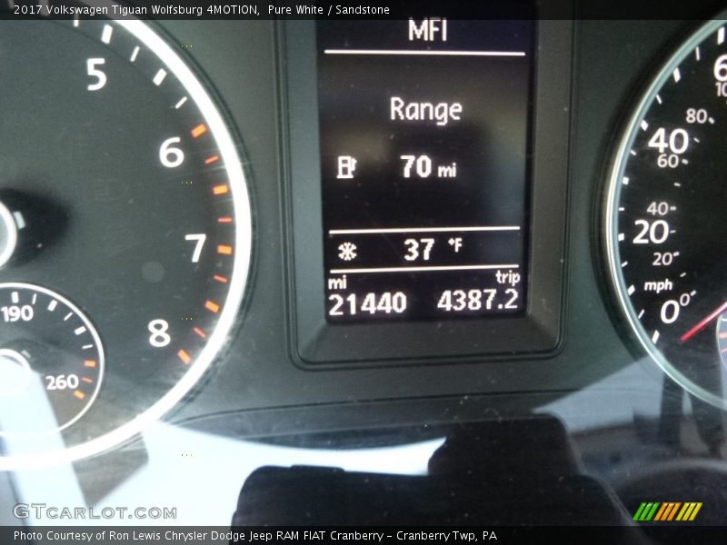Pure White / Sandstone 2017 Volkswagen Tiguan Wolfsburg 4MOTION