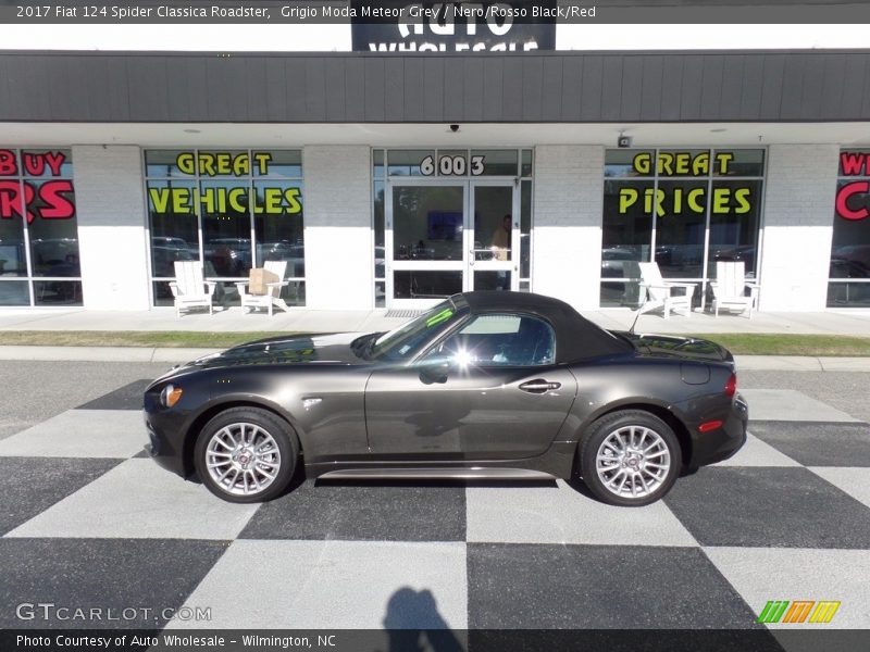 Grigio Moda Meteor Grey / Nero/Rosso Black/Red 2017 Fiat 124 Spider Classica Roadster