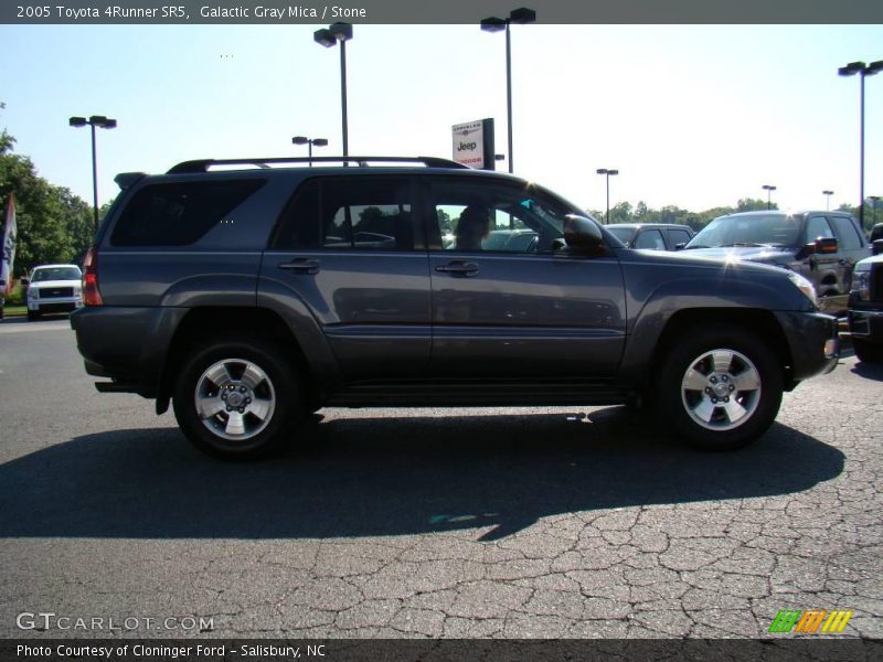 Galactic Gray Mica / Stone 2005 Toyota 4Runner SR5