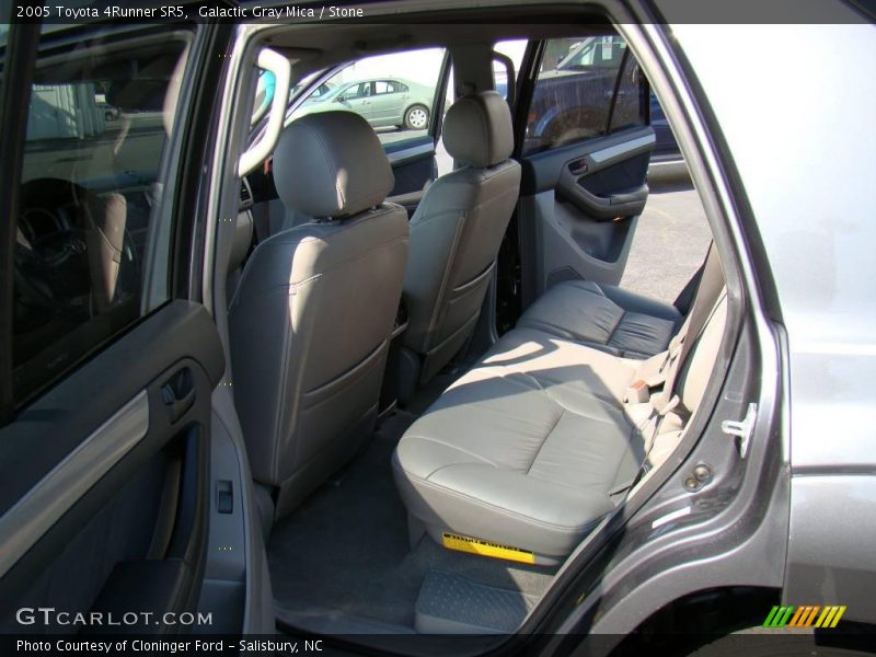 Galactic Gray Mica / Stone 2005 Toyota 4Runner SR5