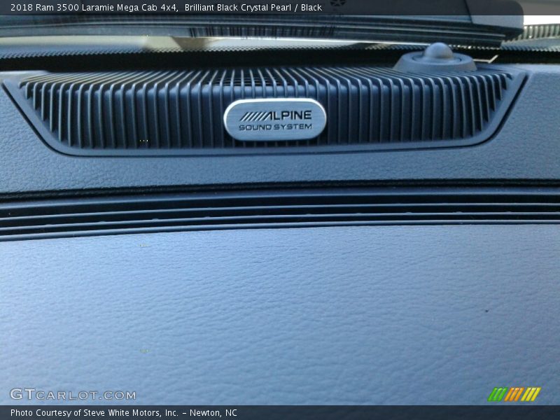 Brilliant Black Crystal Pearl / Black 2018 Ram 3500 Laramie Mega Cab 4x4