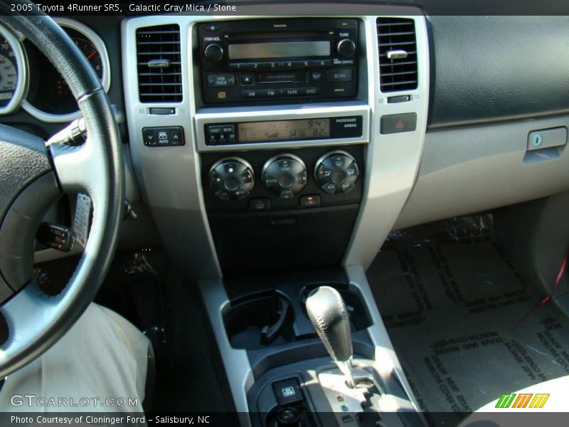 Galactic Gray Mica / Stone 2005 Toyota 4Runner SR5