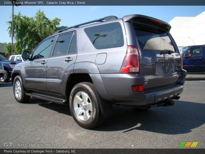 Galactic Gray Mica / Stone 2005 Toyota 4Runner SR5