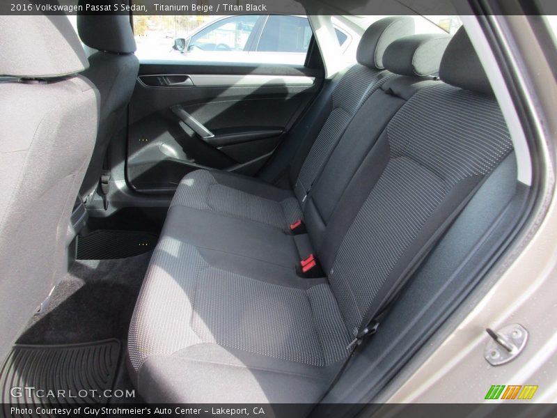 Titanium Beige / Titan Black 2016 Volkswagen Passat S Sedan