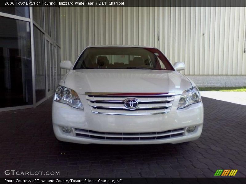 Blizzard White Pearl / Dark Charcoal 2006 Toyota Avalon Touring