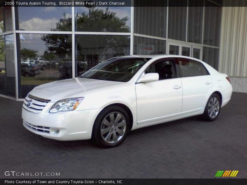 Blizzard White Pearl / Dark Charcoal 2006 Toyota Avalon Touring