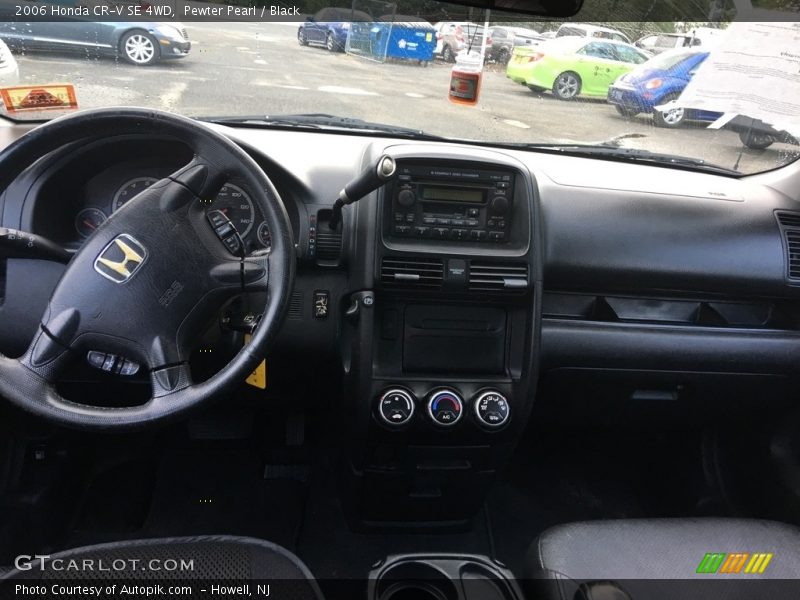 Pewter Pearl / Black 2006 Honda CR-V SE 4WD