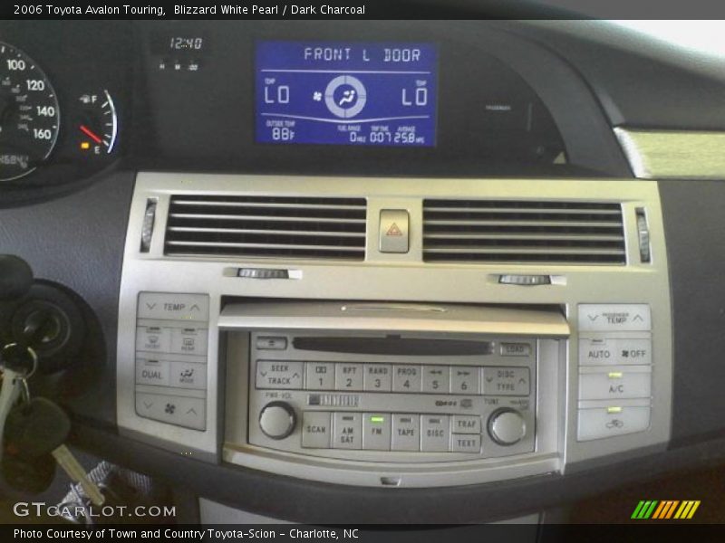 Blizzard White Pearl / Dark Charcoal 2006 Toyota Avalon Touring