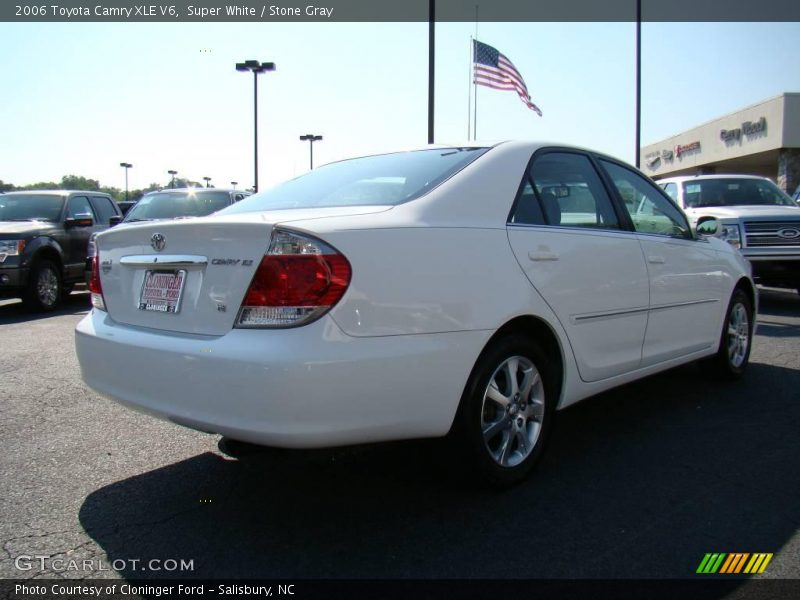 Super White / Stone Gray 2006 Toyota Camry XLE V6
