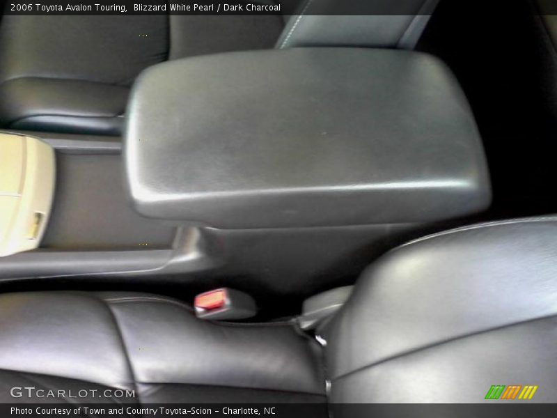 Blizzard White Pearl / Dark Charcoal 2006 Toyota Avalon Touring