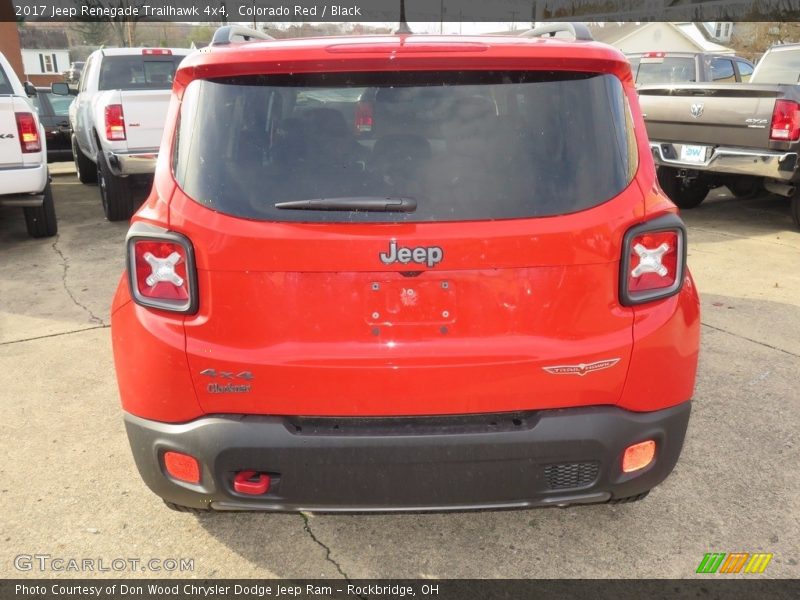 Colorado Red / Black 2017 Jeep Renegade Trailhawk 4x4